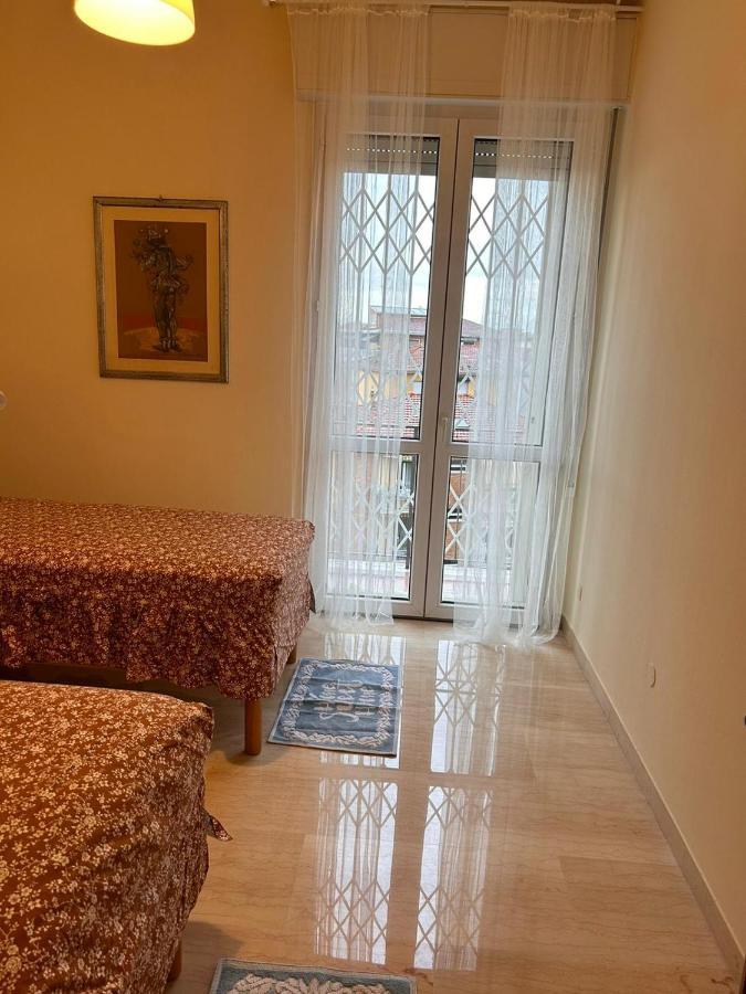 Camere In Appartamento Condiviso Vista San Luca Bologna Exteriör bild