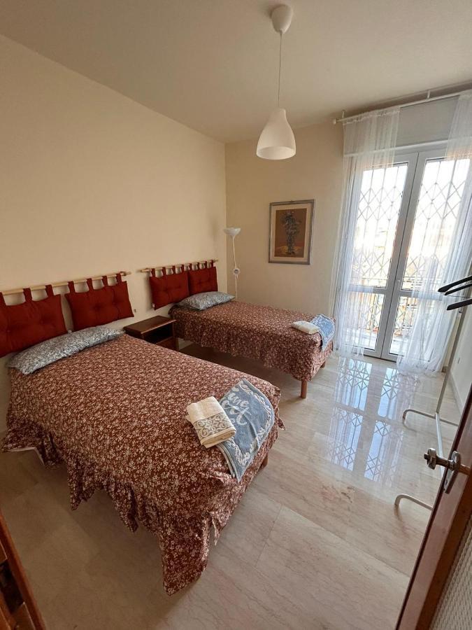 Camere In Appartamento Condiviso Vista San Luca Bologna Exteriör bild